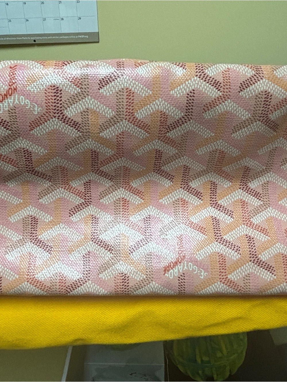 Goyard Pink Hobo 2026 - Picture 3 of 17